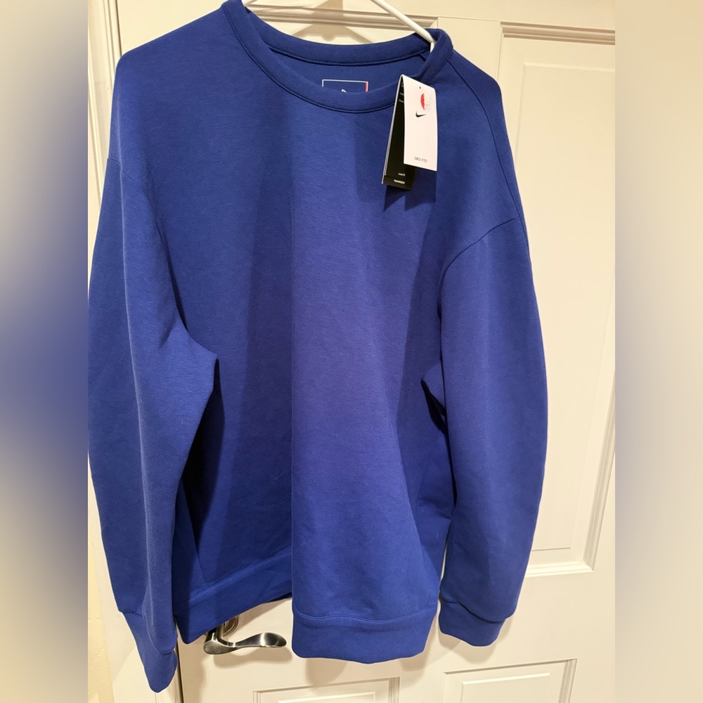 NWT Nike 24.7 Impossibly Soft Men’s Large Dri-FIT Crew Royal Blue